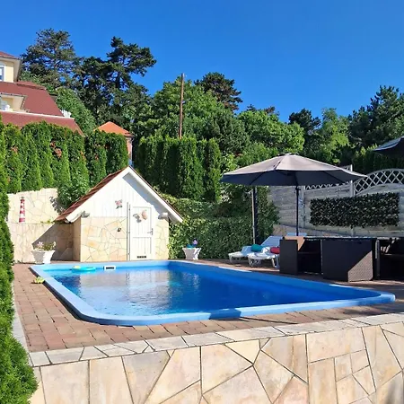 Apartmán Szepkilato Felso Szint Medencevel Es Kilatassal *